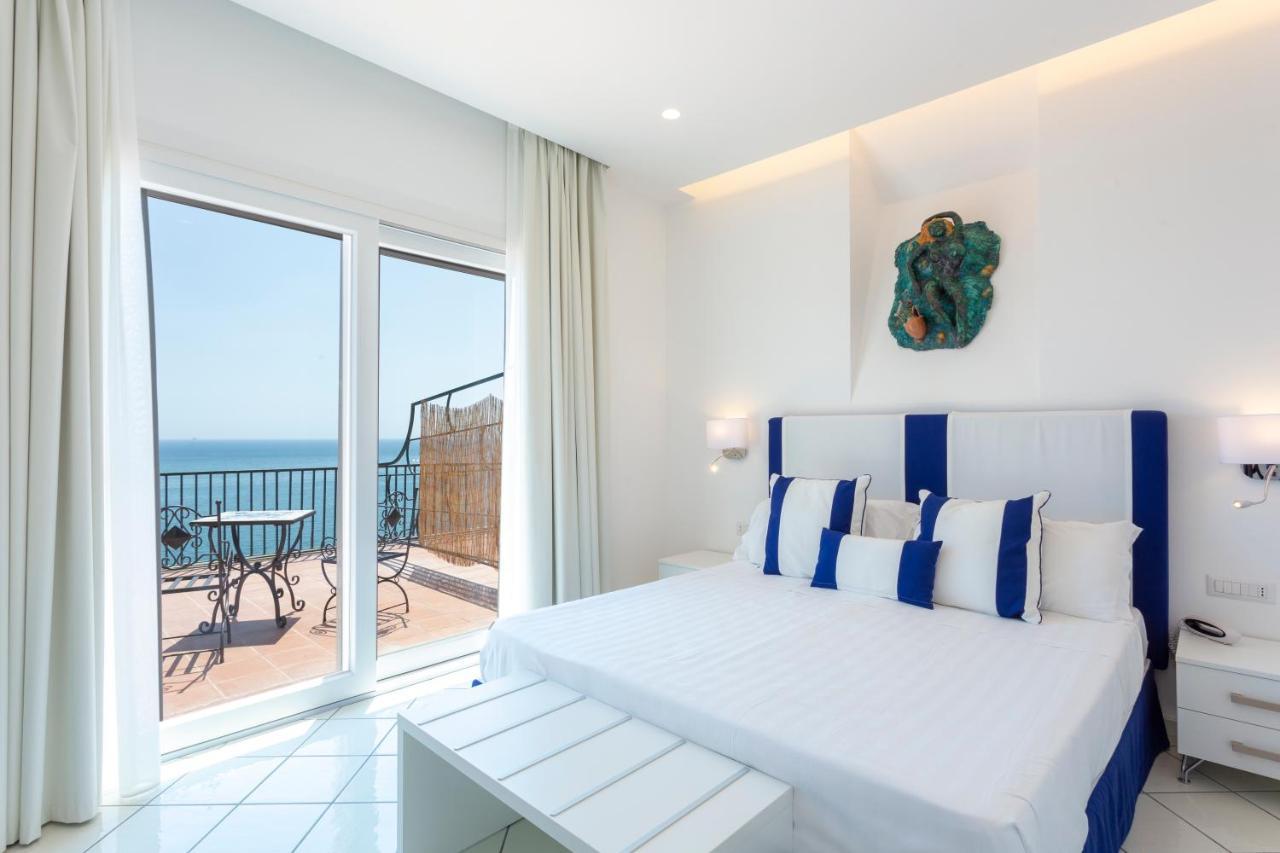 Hotel Bristol В'єтрі Екстер'єр фото