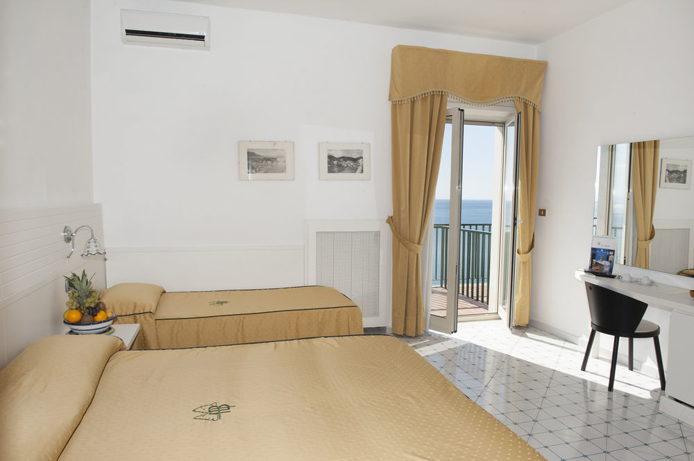 Hotel Bristol В'єтрі Екстер'єр фото
